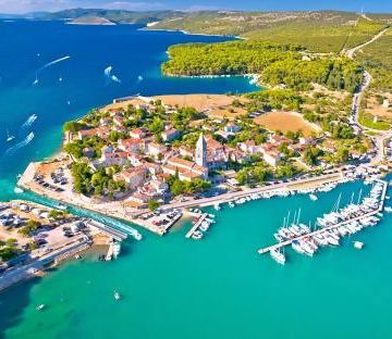 MALI LOŠINJ PROJEKT ZA MALI HOTEL - cover
