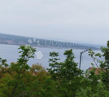 GRAĐEVINSKO ZEMLJIŠTE U CRIKVENICI SA GRAĐEVINSKOM DOZVOLOM 600m2! - cover