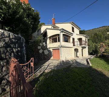 OPATIJA, centar, kuća 300m2, S POGLEDOM - cover