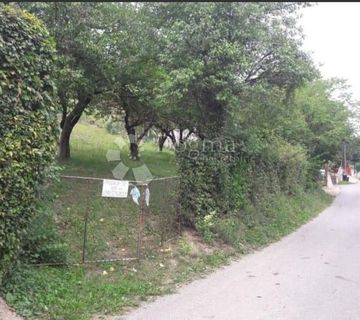 Sesvete, građ. zemljište 1800m2, postojeći objekt 30 m2 - cover