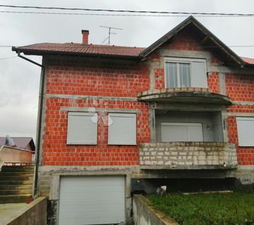 KUTINA,  KUĆA S OKUĆNICOM (545 M2) - cover