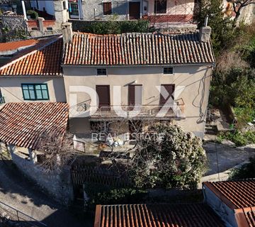 OTOK KRK - Kuća s dvorištem i pogledom na more, u jezgri romantičnog Vrbnika - cover