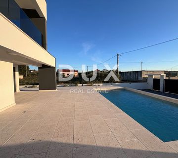 ZADAR, DEBELJAK - Prekrasna dvojna vila s pogledom na more i bazenom - cover