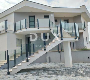 ISTRA, SAVUDRIJA - Stan na prvom katu u zgradi sa garažom  400m od mora - cover