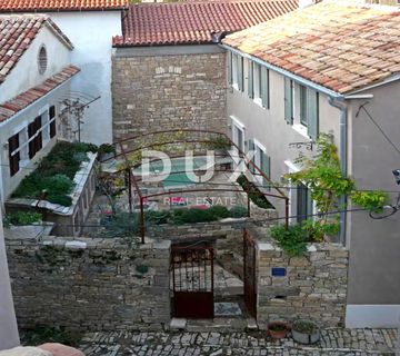 ISTRA, OPRTALJ - Dvije kamene kuće u starogradskoj jezgri - cover