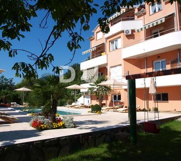 OPATIJA, IKA, LOVRAN - kuća / villa 500m2 s 8 apartmna i s pogledom na more i bazenom + okoliš 900m2 - cover