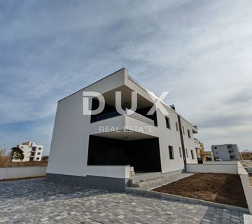 ZADAR, PRIVLAKA - Novogradnja! Vrhunski penthouse samo 140 metara od plaže s neodoljivim pogledom na more! S4 - cover