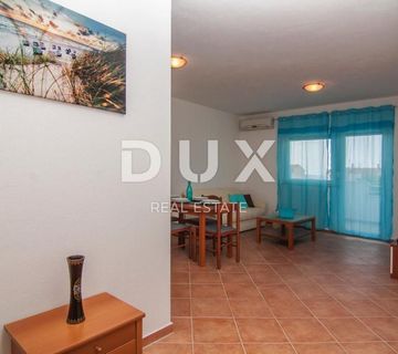 ISTRA, PEROJ - 2SS+DB apartman nadomak centra i plaža s pogledom na more - cover