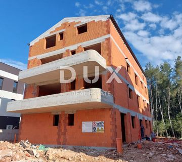 ISTRA, ROVINJ - Dvoetažni penthouse krovnom terasom i pogledom na more - cover