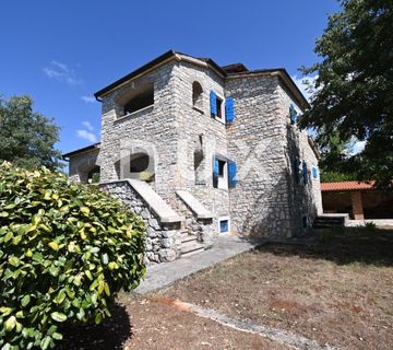 ISTRA, VIŠNJAN - Samoodrživa kamena kuća na osami - cover
