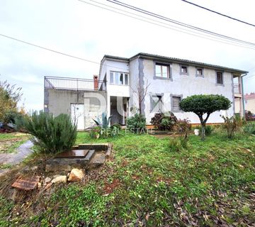 ISTRA, POREČ - Samostojeća katnica s 2 stambene jedinice - cover