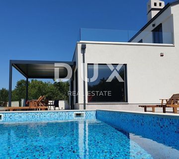 KOSTRENA - Vrhunska villa s bazenom - cover