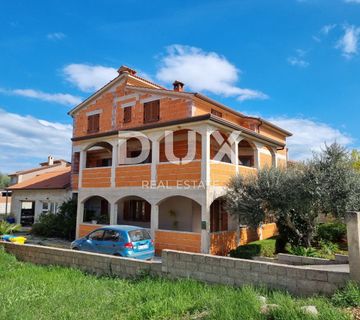 ISTRA, VIŠNJAN - Stan s garažom i pogledom na more u roh bau fazi - cover