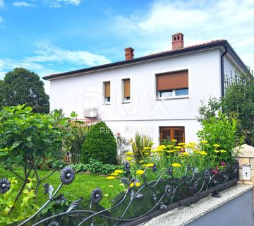 ISTRA, UMAG - Kuća s 4 apartmana i prekrasnom okućnicom - cover