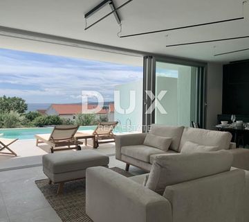 OTOK KRK, GRAD KRK - Moderna vila s dva stana i 2 bazena - cover