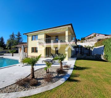 OPATIJA, OKOLICA - luksuzna vila s bazenom i okućnicom - cover