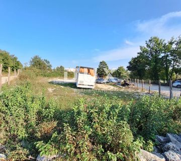 ISTRA, ŽMINJ - Građevinsko zemljište 1042m2! - cover