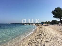 ISTRA, PULA - Građevinsko zemljište u blizini mora 860 m2 - cover