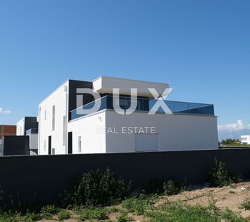 ZADAR, PRIVLAKA - Elegantni penthouse s pogledom na more u Sabunikama! - cover