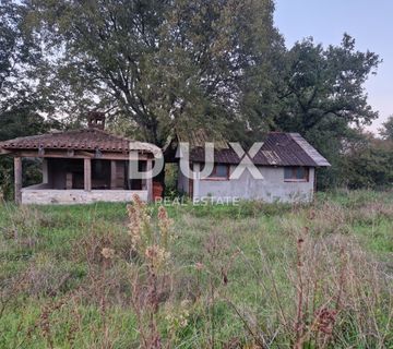 ISTRA, POREČ - Kuća za adaptaciju  - cover