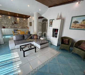 Najam, Opatija, 109.78m2, 3s+db, balkon, terasa - cover