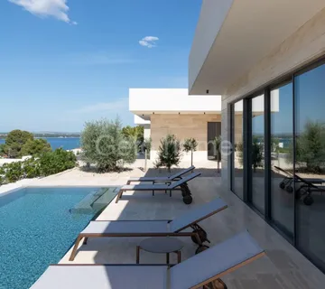 PRODAJA - LUKSUZNA VILA 130 m2 - TKON (PAŠMAN) - cover