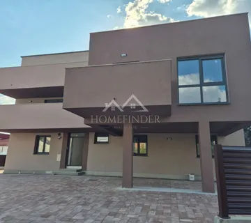 Luksuzni penthouse u Dubravi 97,5 m² + 2 parking mjesta  - cover