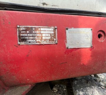 Mini bager Takeuchi TB135 - cover