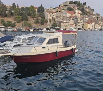 Nautica 650 TOP STANJE - cover