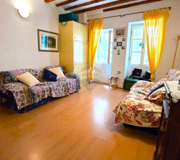 Istra,Rovinj,stan 26m2 u strogom centru,blizu mora i parkinga - cover