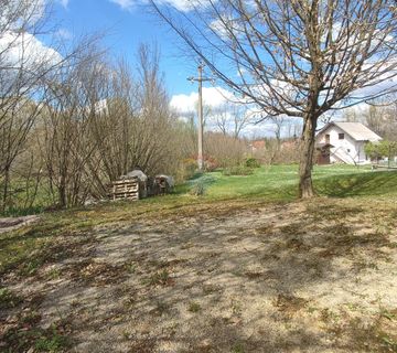 Slunj,građevinsko zemljište 700 m2 - cover