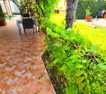 Istra,Rovinj,stan 43m2,vrt 200m2,parking,blizu mora - cover
