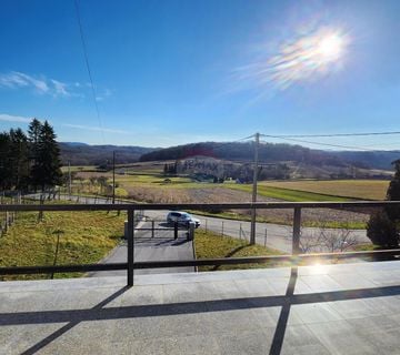 Zlatar, Gornja Selnica - kuća sa ograđenom okućnicom i vinogradom - cover