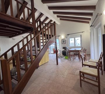 OTOK KRK – prostrani apartman u okolici grada Krka - cover