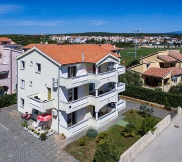 Krk - kuća sa sedam stanova, panoramski pogled - cover