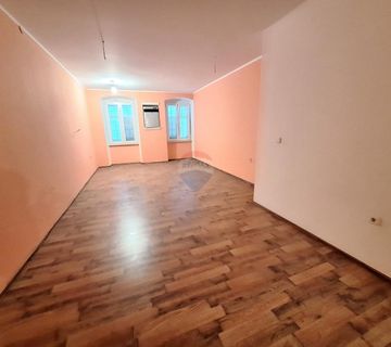Rijeka - stan u strogom centru, 60 m2 - cover