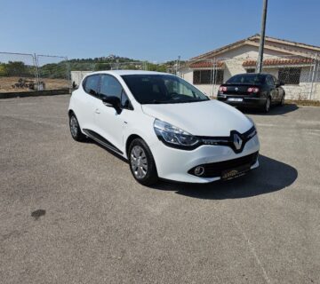 Renault Clio TCe90 Limited TOP STANJE - cover