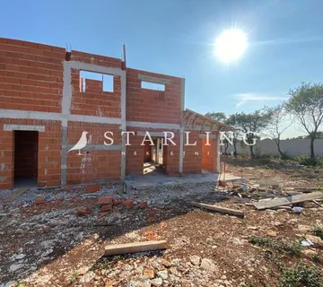 PRODAJA, KUĆA, BARBAN, 190 M2 - cover