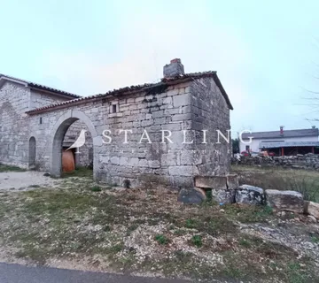 KUĆA ZA RENOVACIJU SA PROJEKTOM, PRODAJA, KAROJBA, 160 M2 - cover