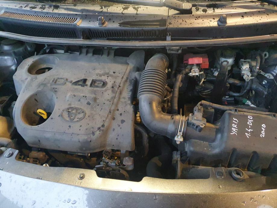 toyota-yaris-1-4-d-4d-slika-142946002