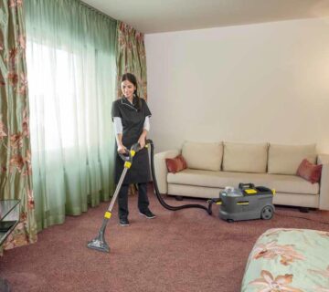 Uređaj za ekstrakcijsko raspršivanje Puzzi 8/1C Karcher - cover