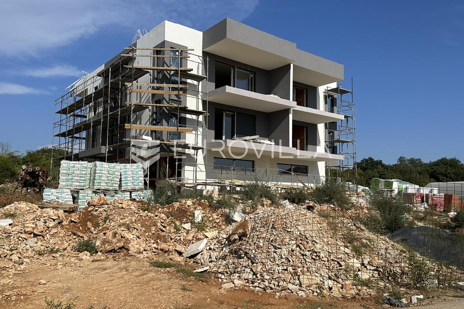 Istra, Medulin, moderna novogradnja u blizini mora, stan NKP 45 m2 - cover