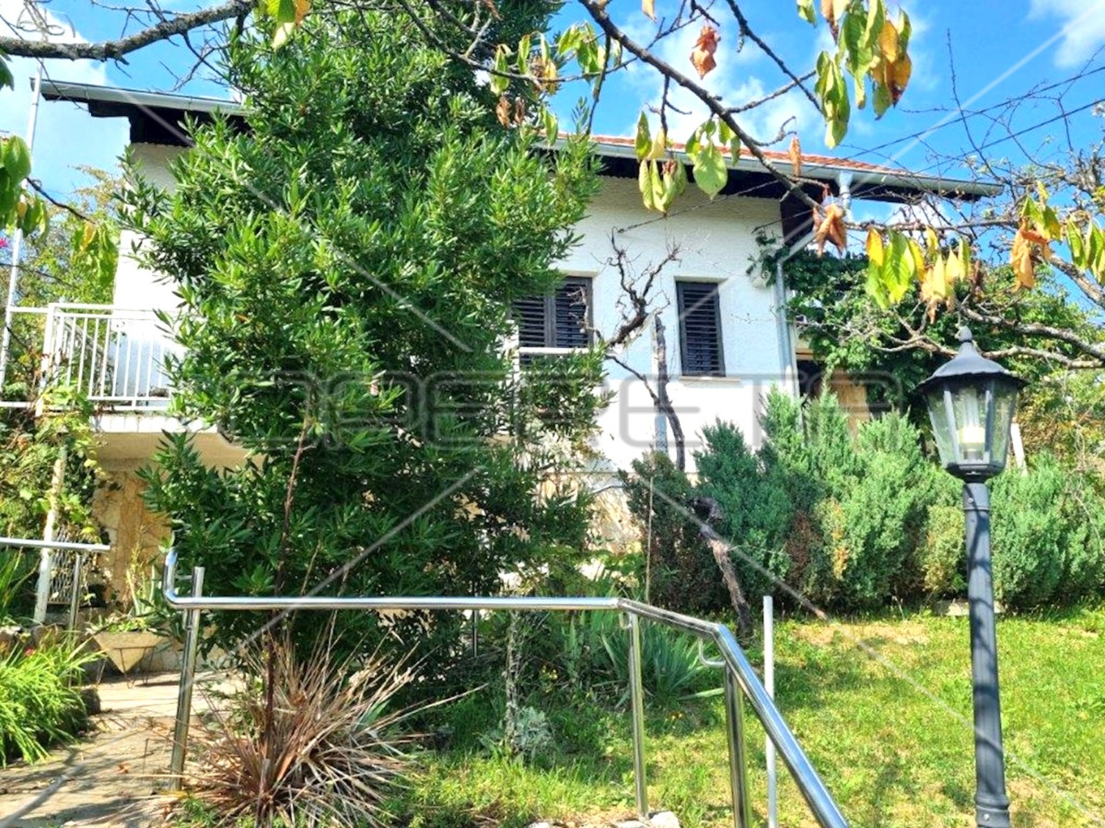 Prekrasna kuća na Šestinama s jedinstvenim pogledom na grad! - cover