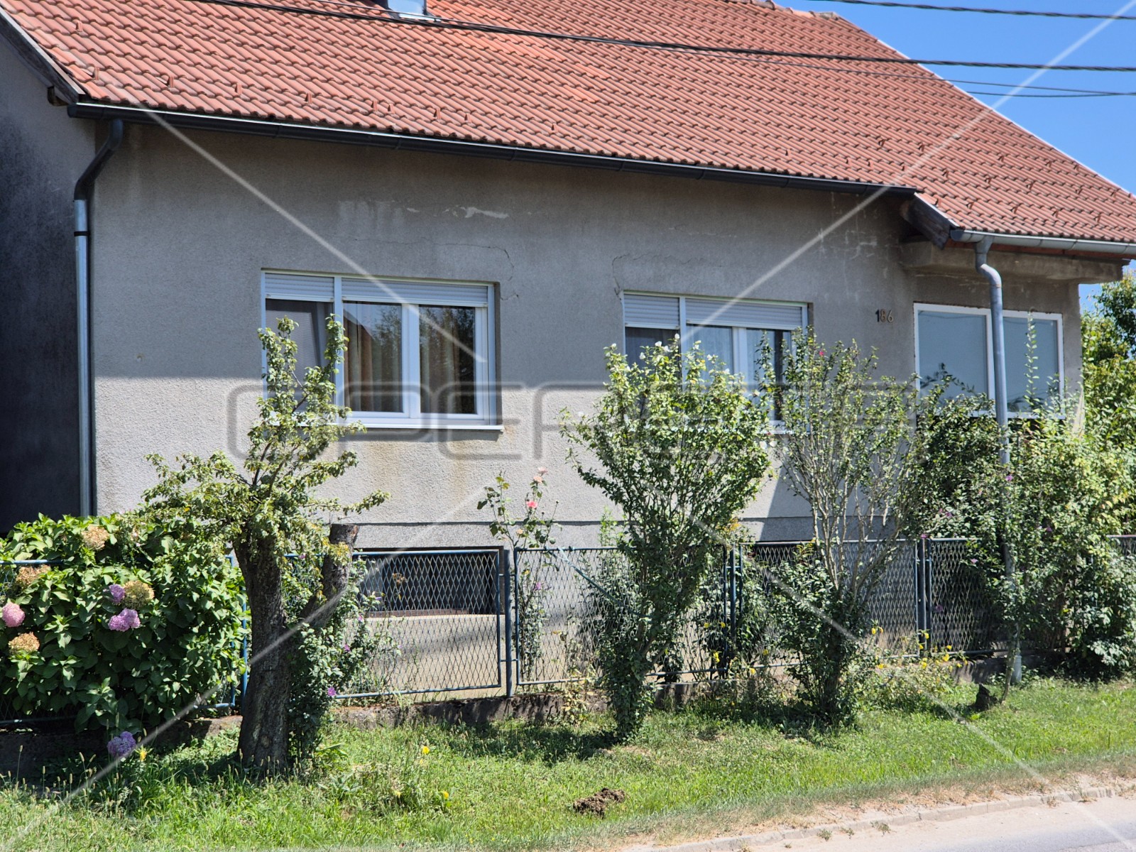 Prodaja, Kuća, Petrinja, Ulica Gromova, Samostojeća, 180m2 - cover