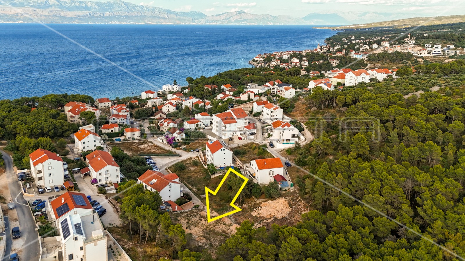 Građevinsko zemljište, 200 m do mora, 895 m2, Sutivan, otok Brač - cover