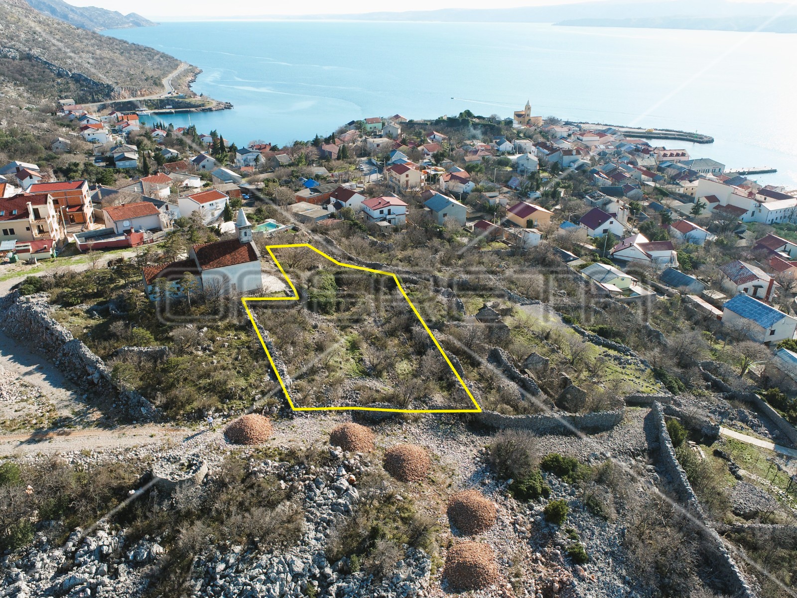 Građevinsko zemljište mješovite namjene, pogled na more,952m2,Karlobag - cover