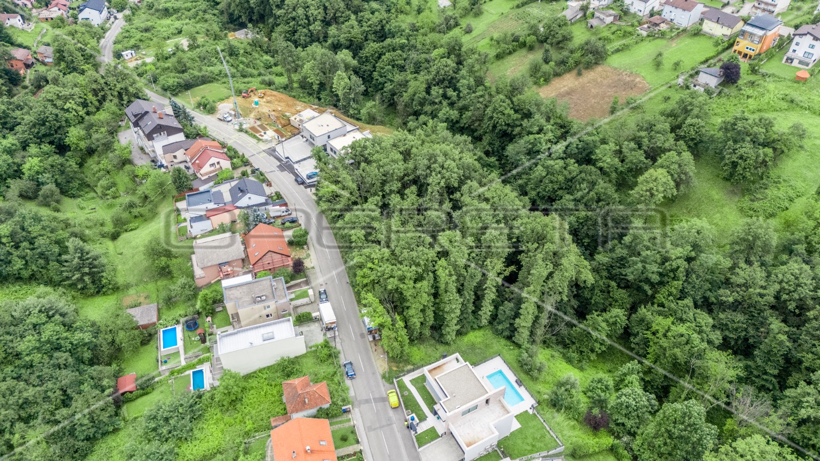 Građevinsko zemljište u Remetama za 3 zgrade, 2.608 m2 - cover